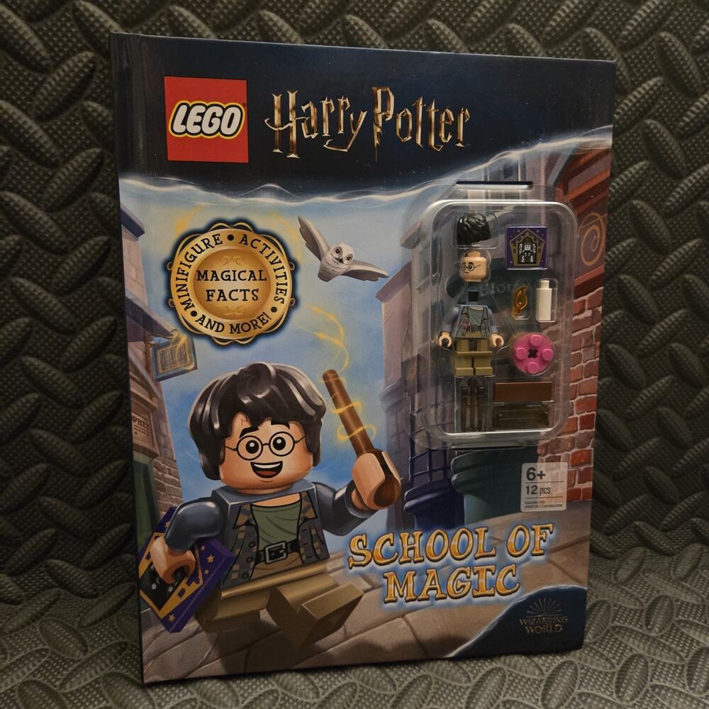 LEGO Harry Potter School of Magic Book with Exclusive Minifigure – New & Sealed